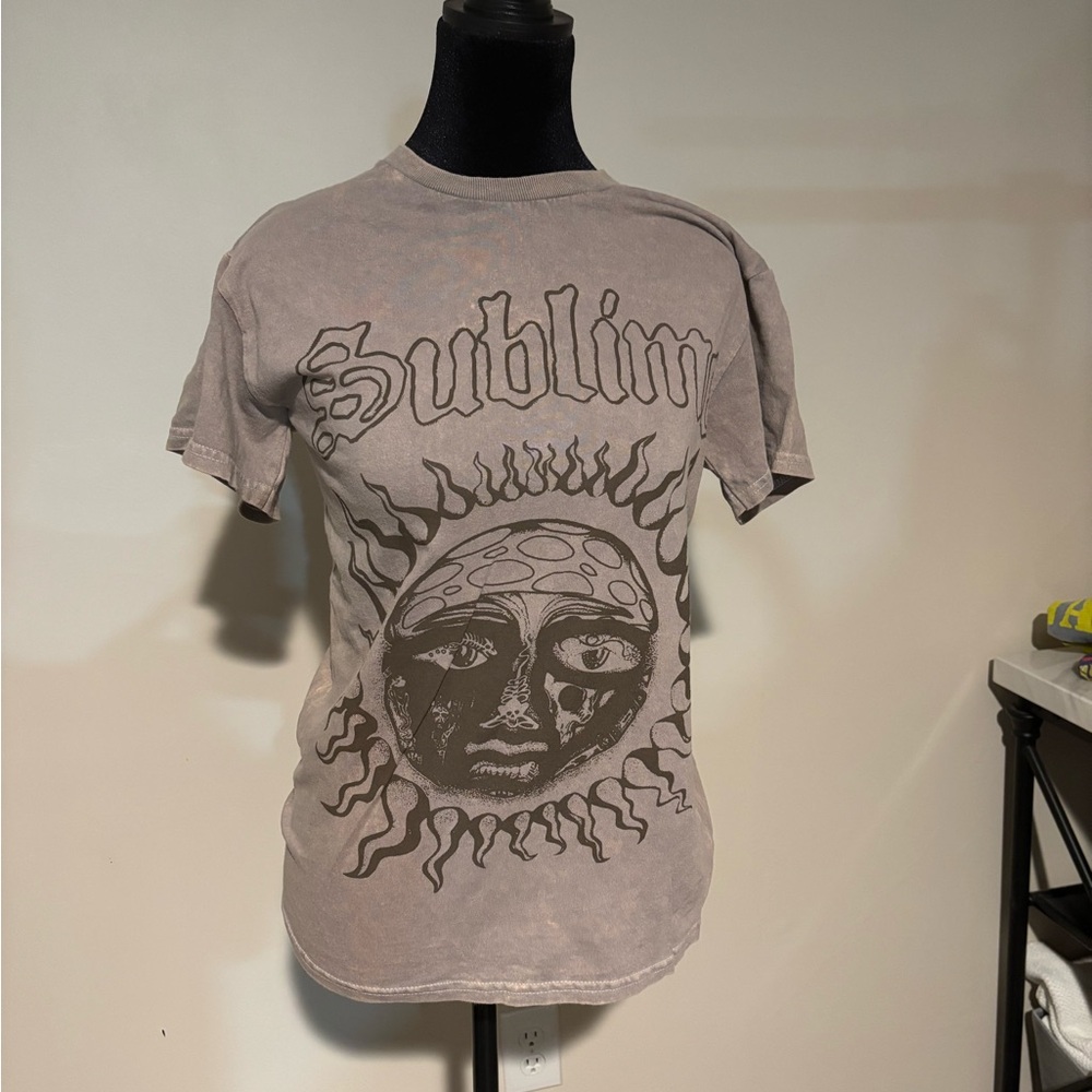 NWOT Vintage Stule Sublime Graphic Tee in Taupe